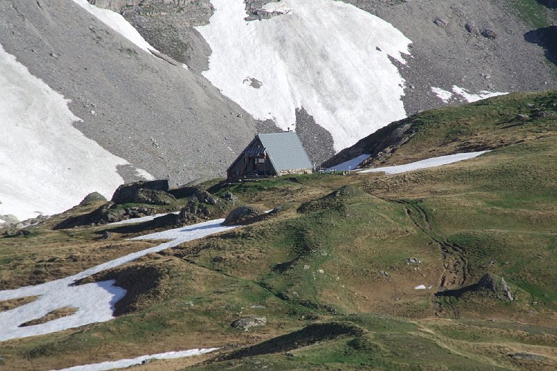 2008-07-08,08-31-14,refuge de Barroude.jpg